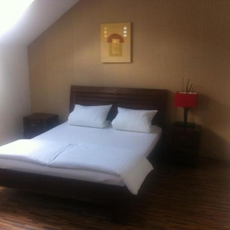 Central Apartman Sopron Eksteriør bilde